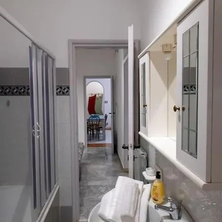 Noemi House Appartement *